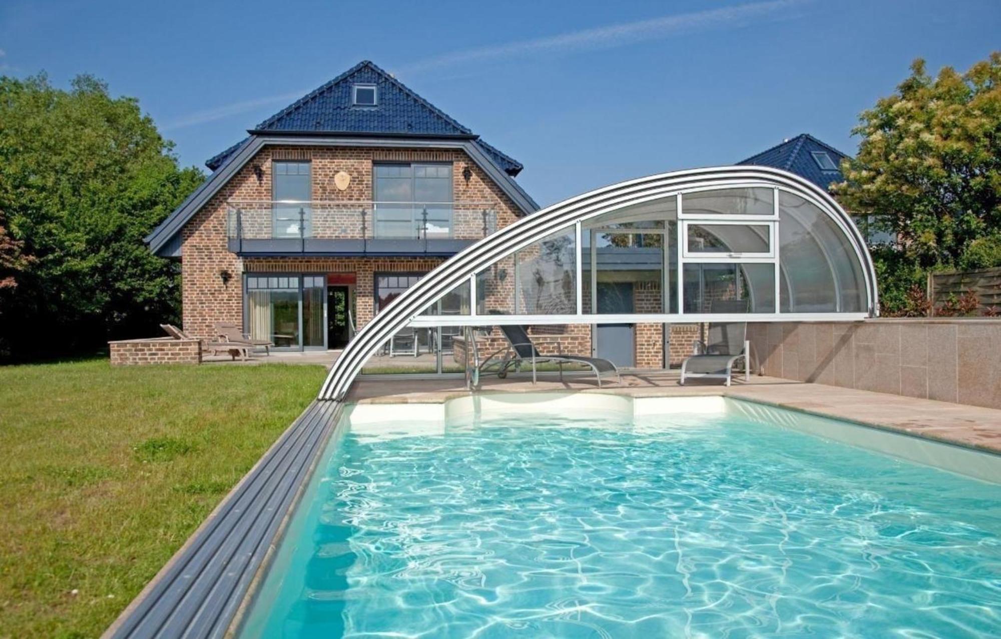 Ferienhaus In Boltenhagen Mit Privatem Pool Villa Exterior photo